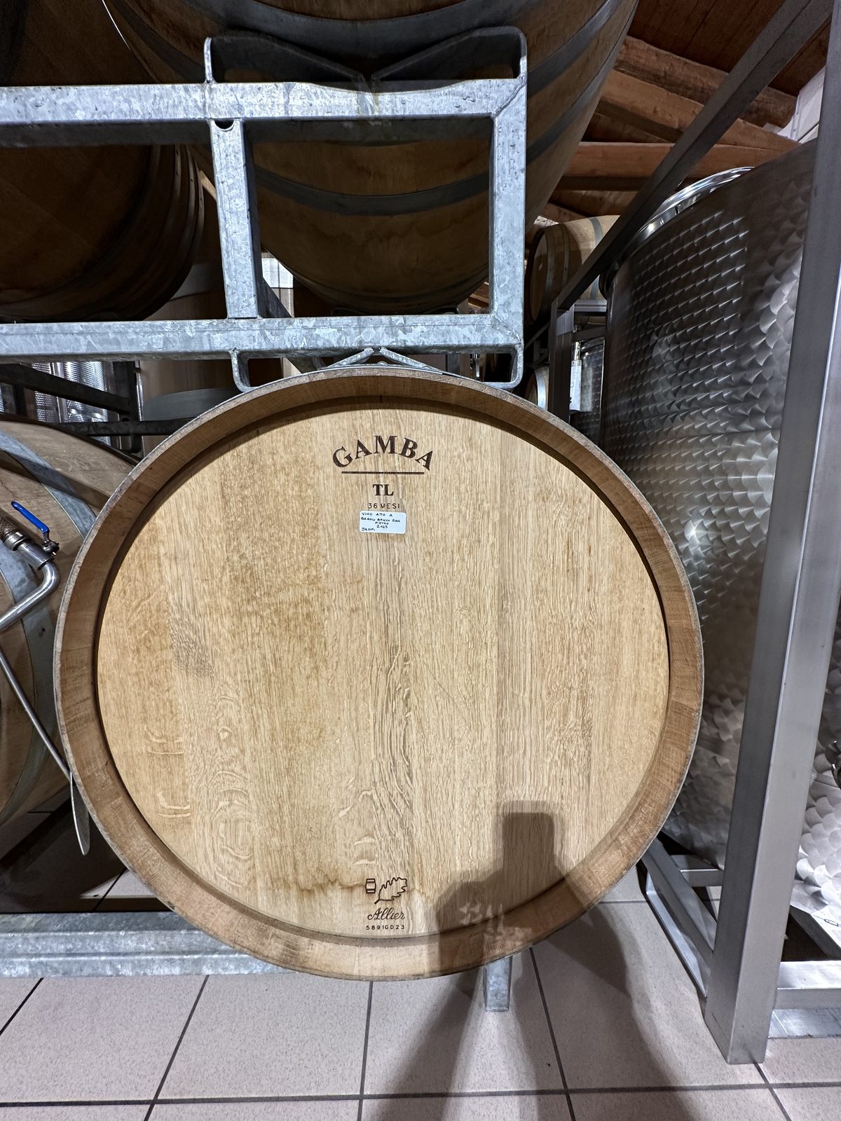 Un tonneau di rovere francese in cantina